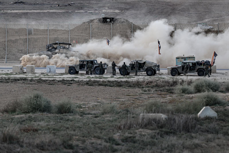 قصف ودمار ونزوح في قطاع غزة