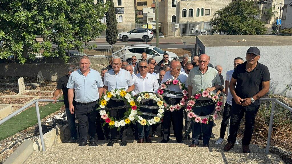 زيارة اضرحة الشهداء في مدينة سخنين