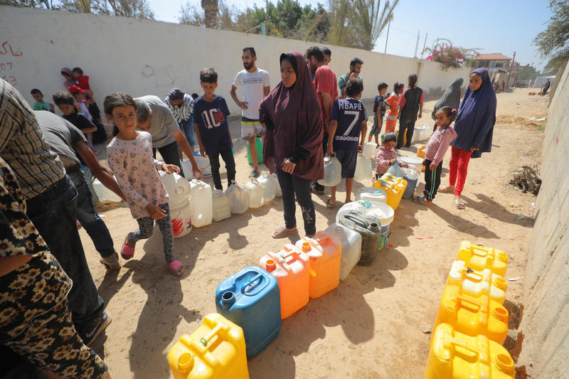 قصف ودمار ونزوح في قطاع غزة