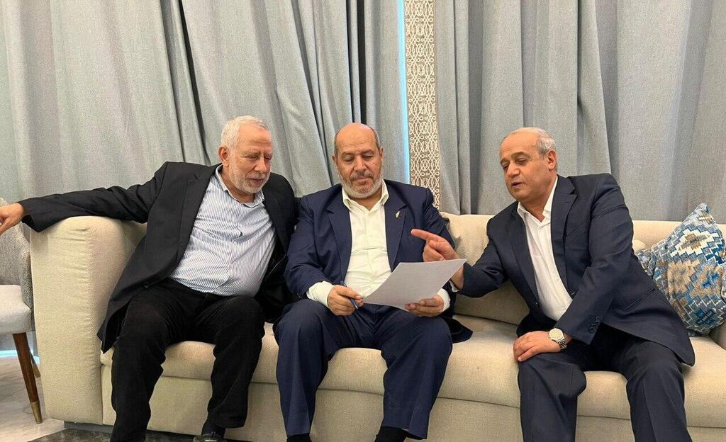 حماس والجهاد والشعبية: الاحتلال لم يلتزم بقوائم الأسرى لكننا سنمضي في الاتفاق لإنهاء الحرب (تُستخدم هذه الصورة بموجب البند 27 أ من قانون الحقوق الأدبية (2007)) حماس والجهاد والشعبية: الاحتلال لم يلتزم بقوائم الأسرى لكننا سنمضي في الاتفاق لإنهاء الحرب