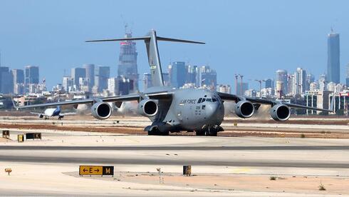 طائرات الجسر الجوي الأميركي تهبط في إسرائيل