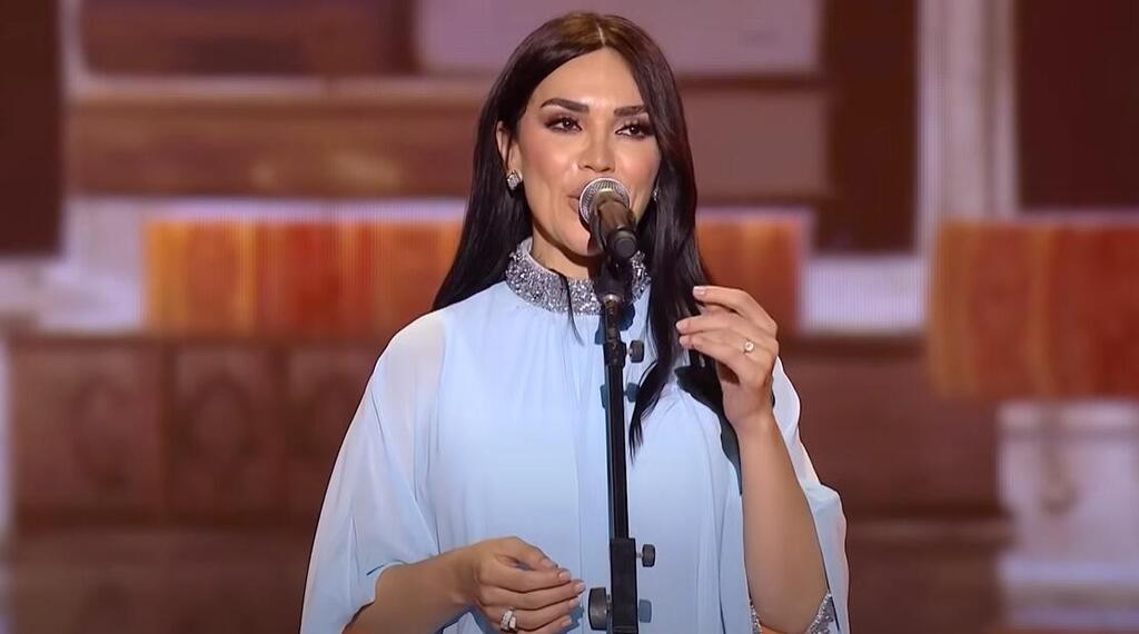 الفنانة مي فاروق
