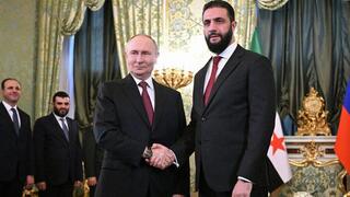 الرئيس السوري أحمد الشرع يلتقي بوتين في موسكو في زيارة تاريخية