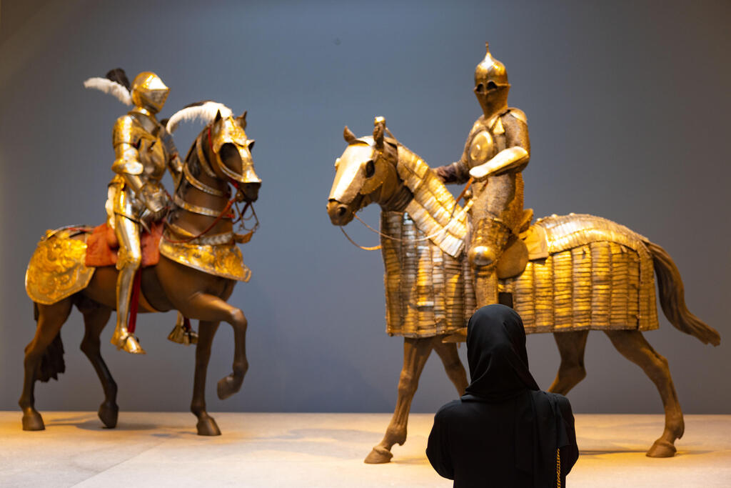 متحف اللوفر - فرنسا (فلاش 90)  متحف اللوفر - فرنسا