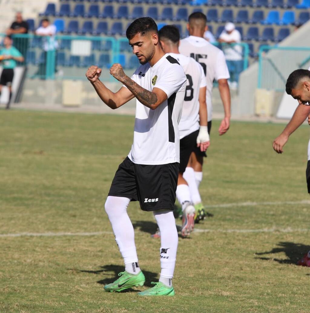 ام الفحم تواصل صحوتها بعد فوزها العريض ٥-. على طيرة الكرمل 