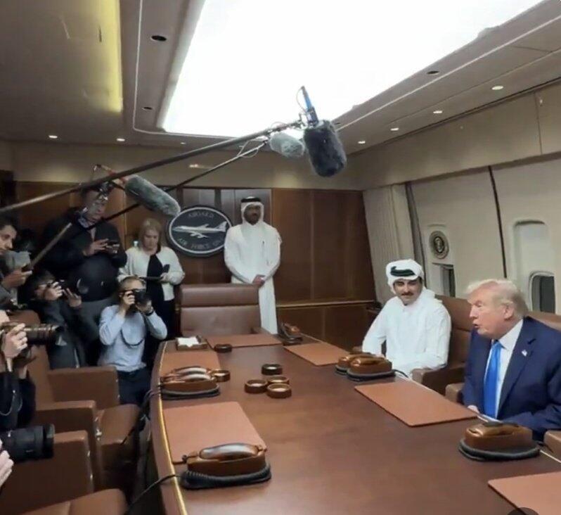 ترامب: "قطر مستعدة للمشاركة في قوات حفظ السلام بغزة" (تُستخدم هذه الصورة بموجب البند 27 أ من قانون الحقوق الأدبية (2007))  ترامب: "قطر مستعدة للمشاركة في قوات حفظ السلام بغزة"