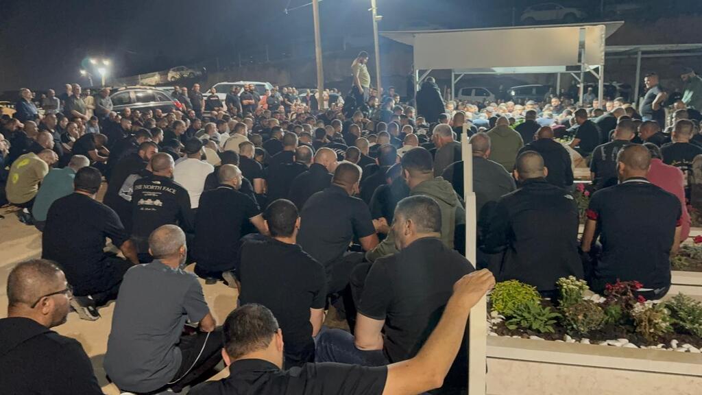 عرّابة تشيّع الشاب قاسم عاصلة في جنازة مهيبة