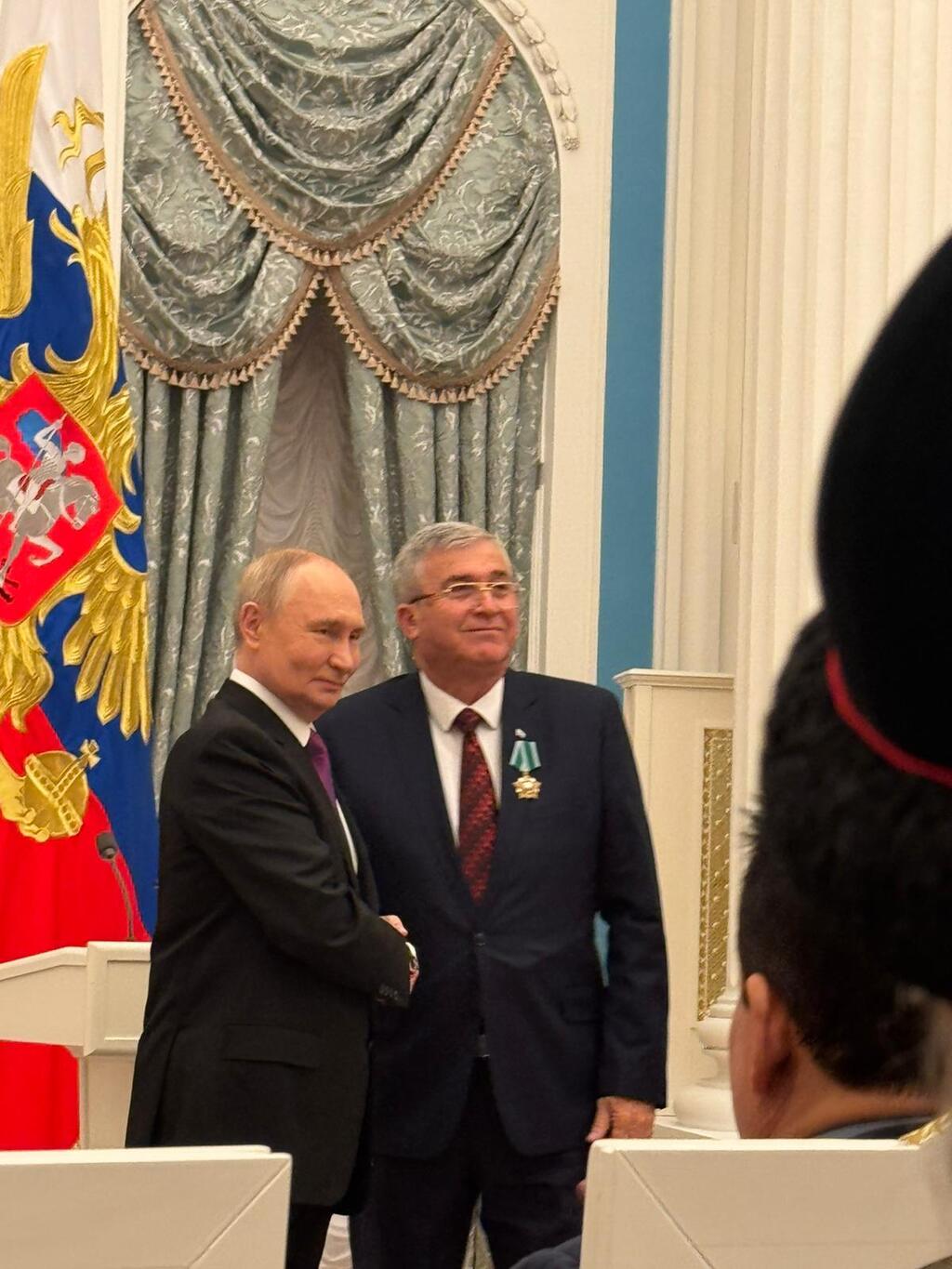 بوتين ود. أمين صفية