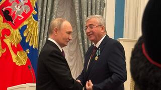 بوتين ود. أمين صفية