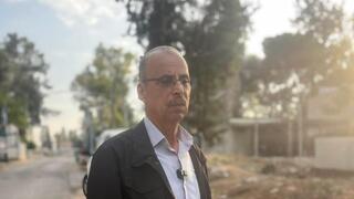 عوض عبد الفتاح بعد إطلاق سراحه