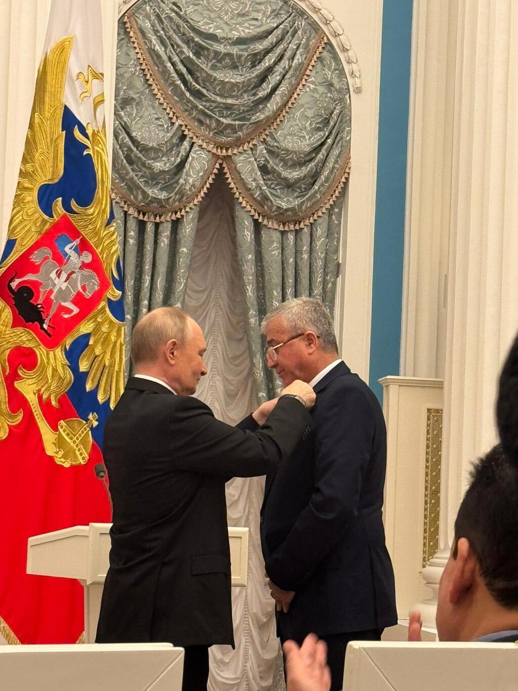 بوتين ود. أمين صفية