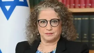 سفيرة إسرائيل عينات كرنس-غايغر