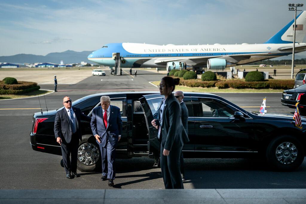 الرئيس دونالد ترامب (البيت الأبيض) الرئيس دونالد ترامب