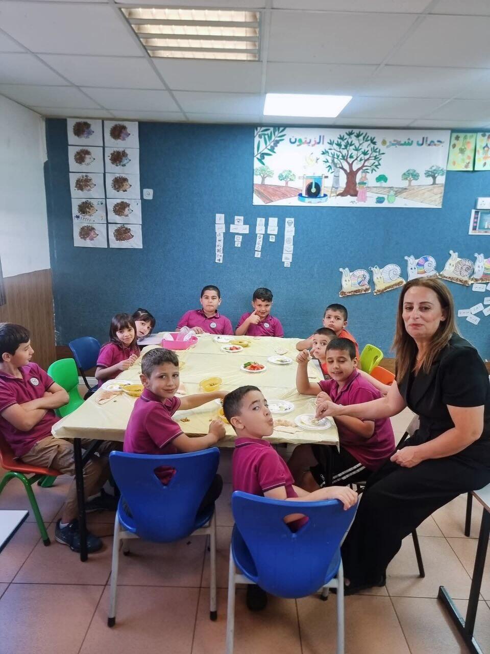 فعالية الزيت والزيتون في مدرسة السلام سخنين (مدرسة السلام) فعالية الزيت والزيتون في مدرسة السلام سخنين