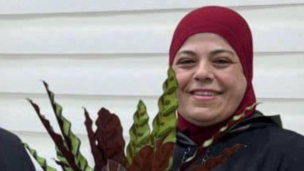 فاجعة في طمرة: وفاة المربية ختام حجازي إثر تعرضها لنوبة قلبية أثناء عملها في مدرسة البيروني (وفق البند 27 أ لقانون حقوق النشر 2007) فاجعة في طمرة: وفاة المربية ختام حجازي إثر تعرضها لنوبة قلبية أثناء عملها في مدرسة البيروني