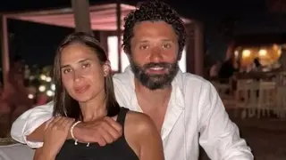  كريم محمود عبد العزيز وزوجته