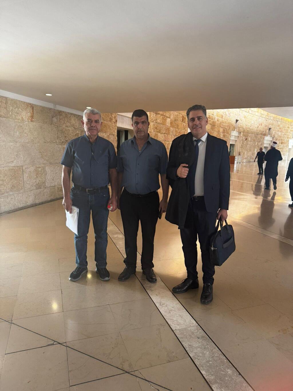 المحامي قيس ناصر ورئيس المجلس سليم صليبي