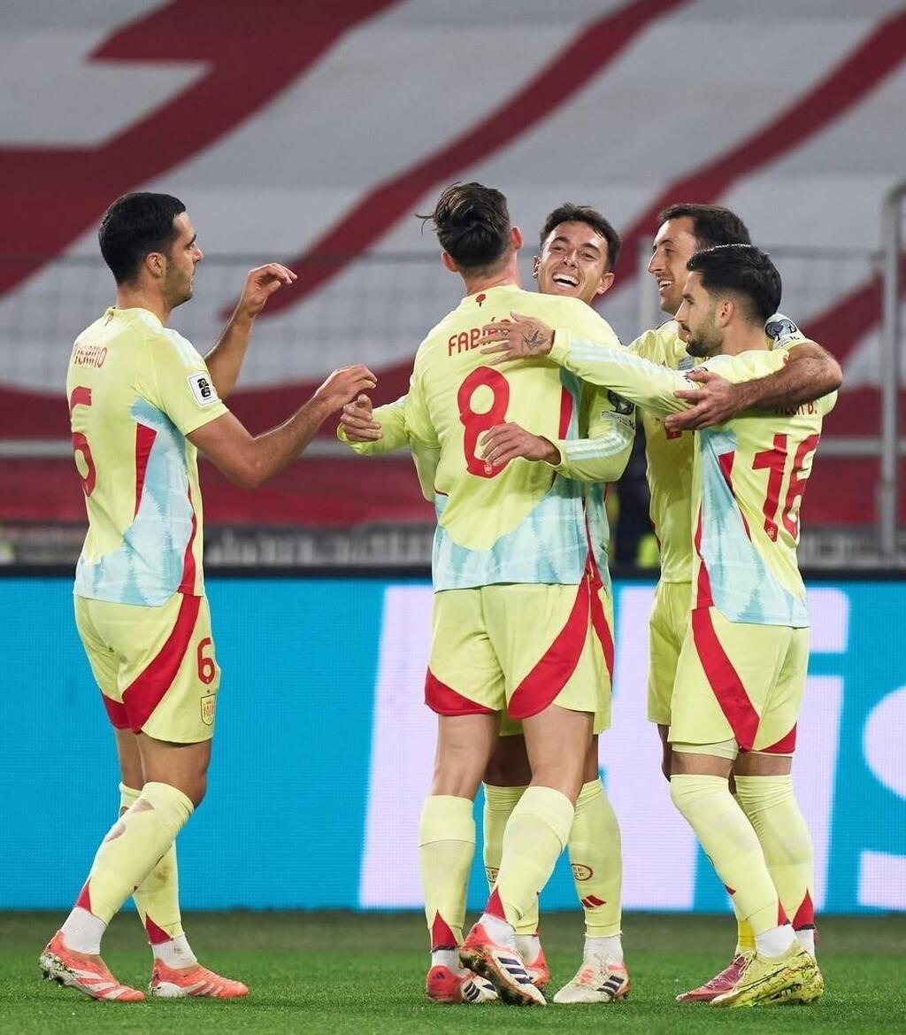 منتخب إسبانيا (الصفحة الرسمية لمنتخب إسبانيا) منتخب إسبانيا