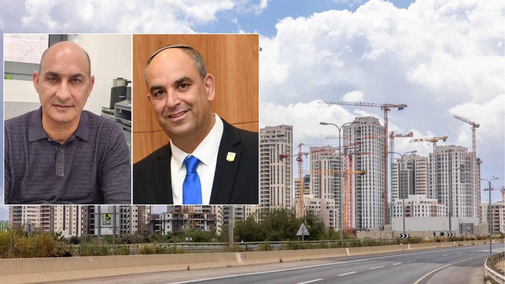 من اليمين: رئيس بلدية اللد يائير رفيفو، عبد الكريم زبارقة عضو البلدية (فلاش 90 + وفق البند 27 أ لقانون حقوق النشر 2007) من اليمين: رئيس بلدية اللد يائير رفيفو، عبد الكريم زبارقة عضو البلدية