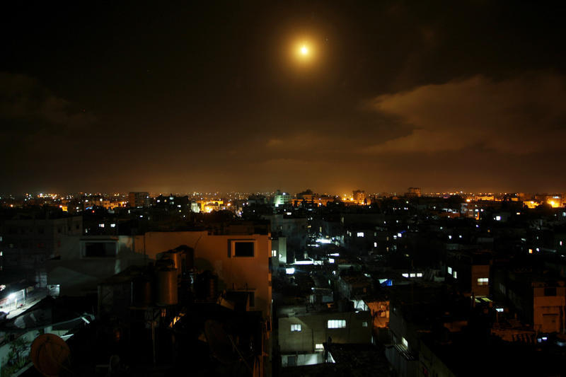 قصف جوي على مدينة رفح