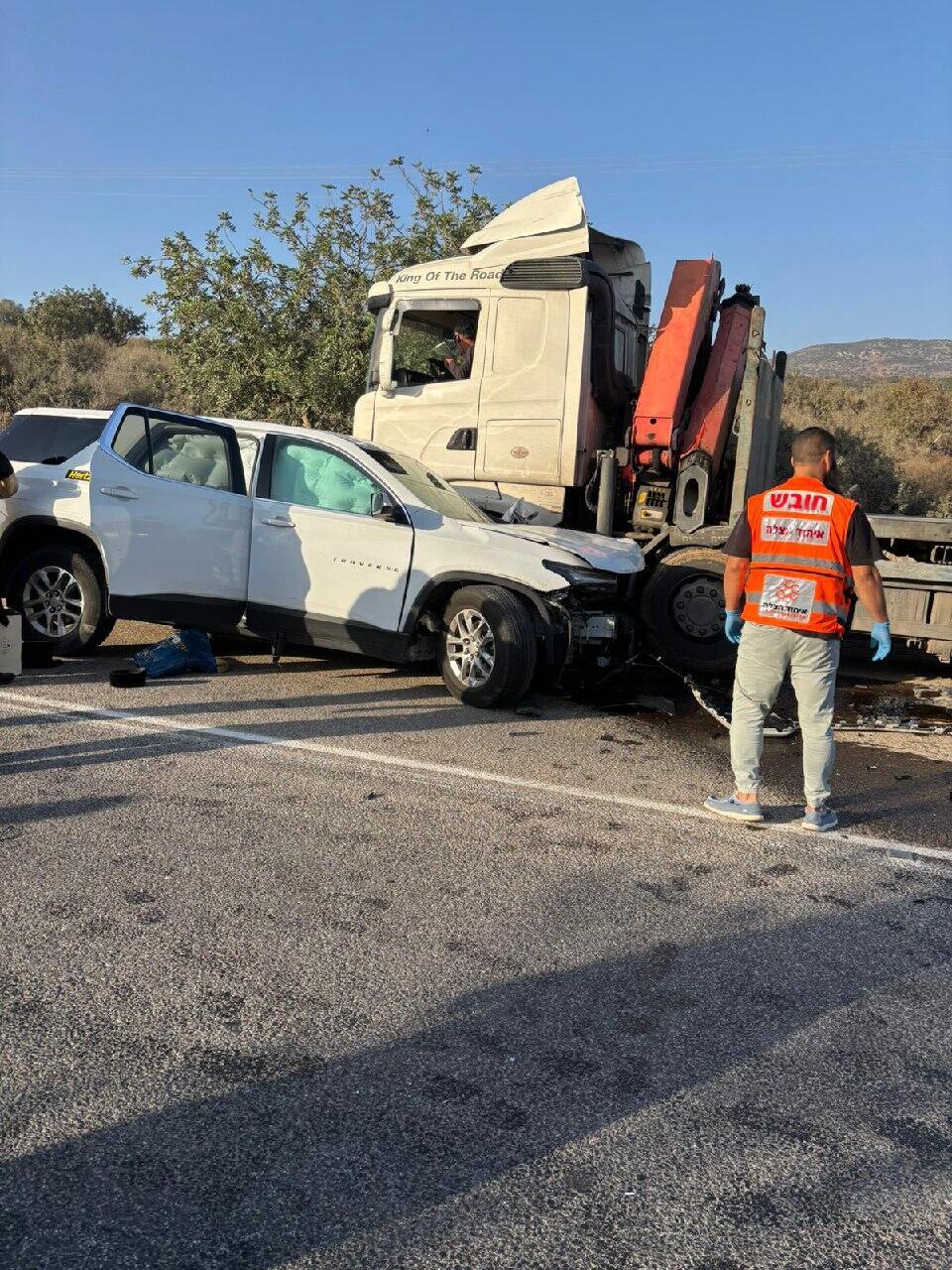 مقتل امرأة في حادث طرق مروّع على شارع 85 الواصل بين صفد وعكا قرب كرميئيل (وفق البند 27 أ لقانون حقوق النشر 2007) مقتل امرأة في حادث طرق مروّع على شارع 85 الواصل بين صفد وعكا قرب كرميئيل