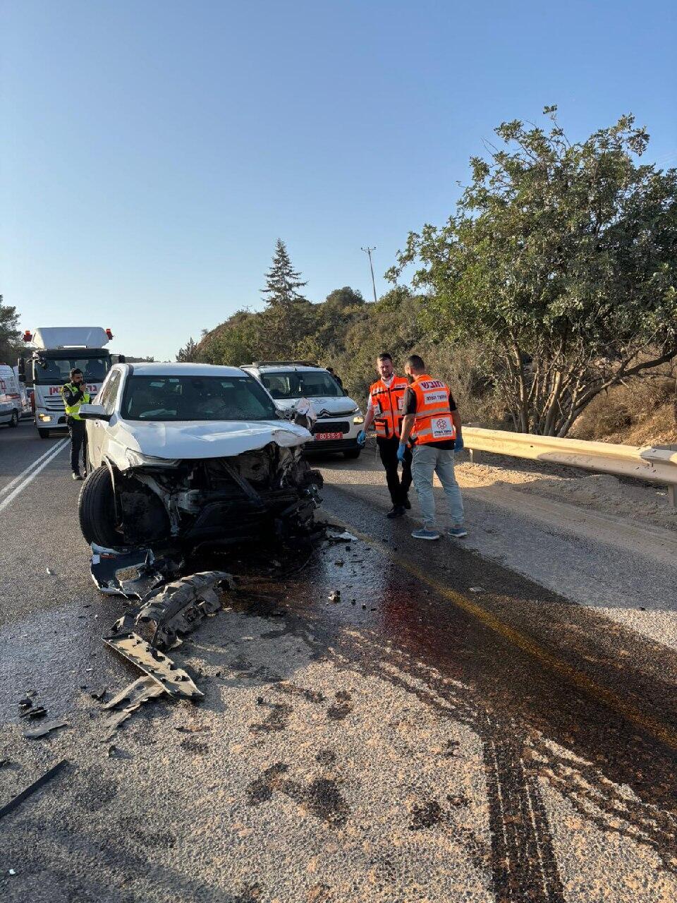مقتل امرأة في حادث طرق مروّع على شارع 85 الواصل بين صفد وعكا قرب كرميئيل (وفق البند 27 أ لقانون حقوق النشر 2007) مقتل امرأة في حادث طرق مروّع على شارع 85 الواصل بين صفد وعكا قرب كرميئيل