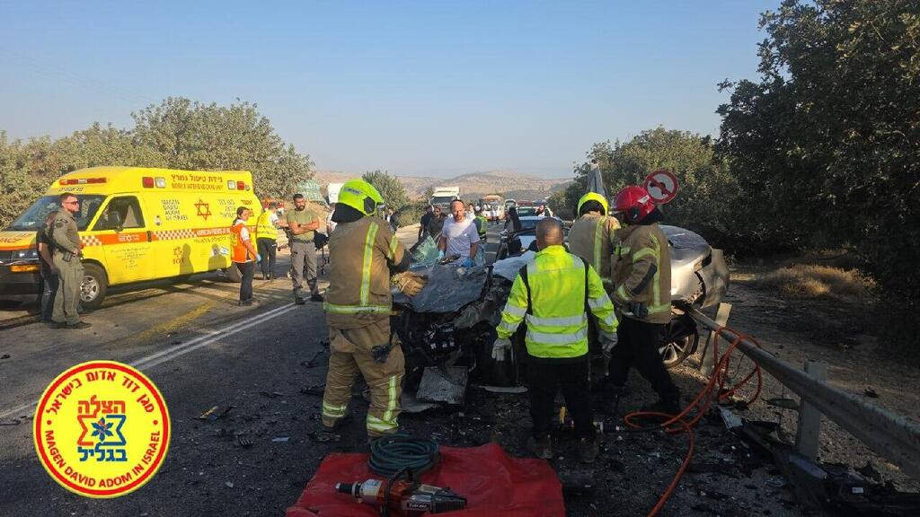 مقتل امرأة في حادث طرق مروّع على شارع 85 الواصل بين صفد وعكا قرب كرميئيل (اسعاف ) مقتل امرأة في حادث طرق مروّع على شارع 85 الواصل بين صفد وعكا قرب كرميئيل