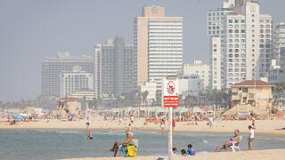 شواطئ تل أبيب تعج بالمستجمين في نوفمبر 