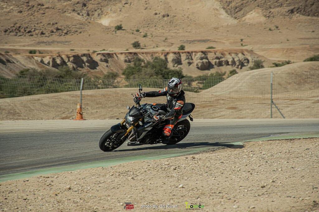 إنشاء حلبة سباق عربية لراكبي الدراجات النارية في أريحا 