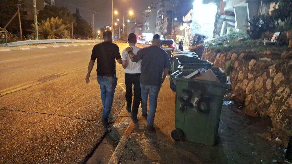 اعتقال مدان بجرائم جنسية (الشرطة) اعتقال مدان بجرائم جنسية