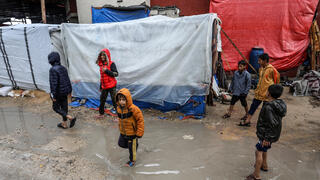 معاناة النازحين في قطاع غزة