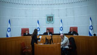 جلسة صاخبة في المحكمة