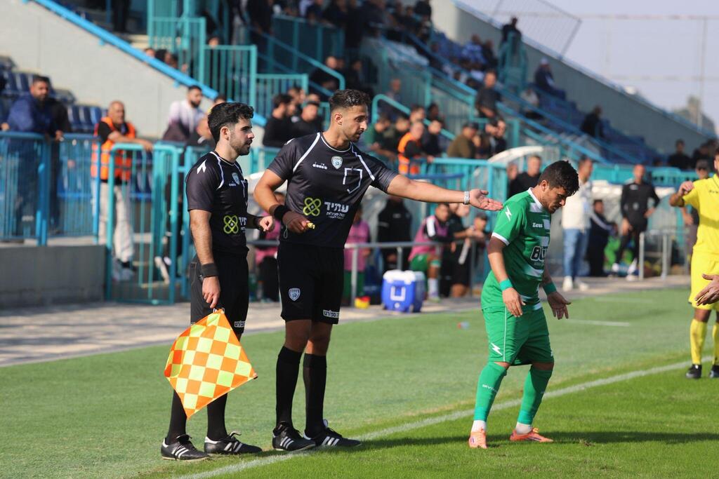 إخاء الناصرة ينتصر بعشرة لاعبين ويُحلّق في الصدارة (راديو الناس) إخاء الناصرة ينتصر بعشرة لاعبين ويُحلّق في الصدارة