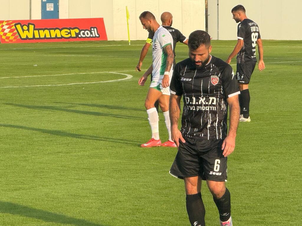 الوحدة كفر قاسم يخسر مجددًا ويغرق في دوامة التراجع (راديو الناس) الوحدة كفر قاسم يخسر مجددًا ويغرق في دوامة التراجع