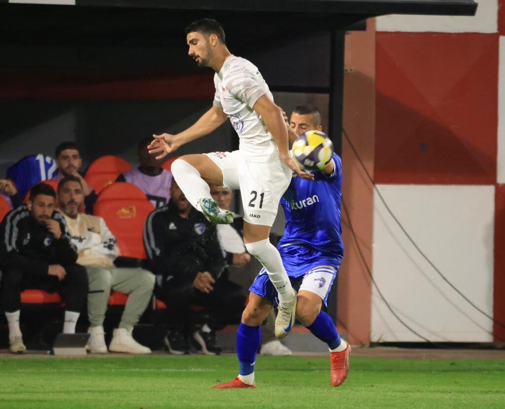 أبناء سخنين يتعادل أمام عيروني كريات شمونة (راديو الناس) أبناء سخنين يتعادل أمام عيروني كريات شمونة