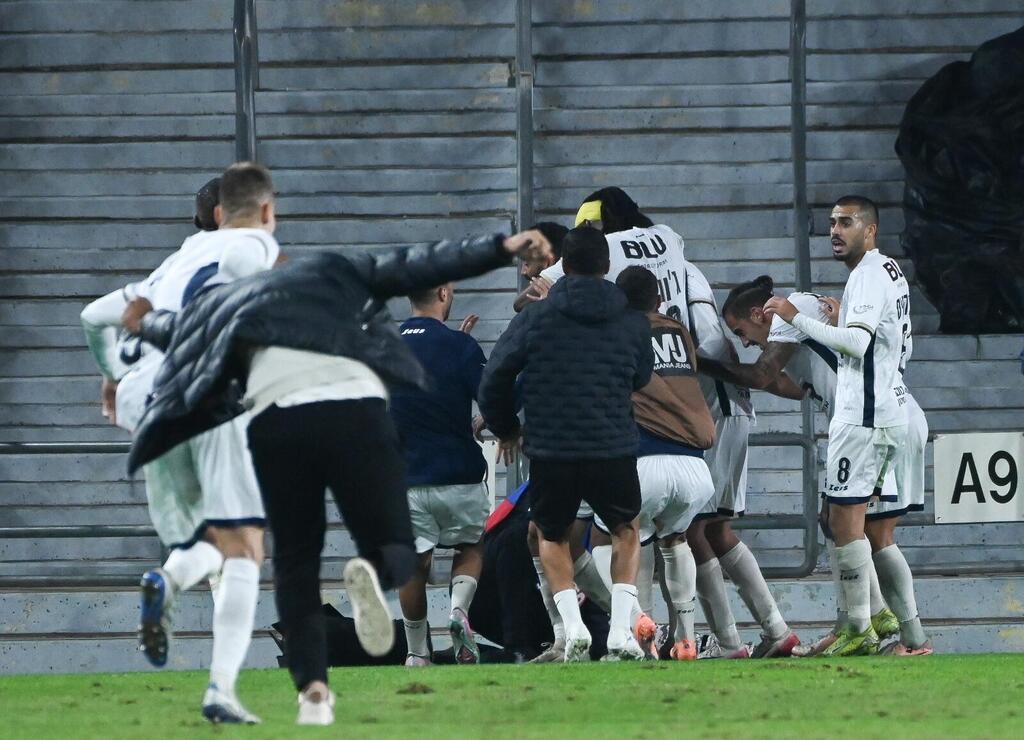فوز ذهبي لمكابي أبناء الرينة (راديو الناس) فوز ذهبي لمكابي أبناء الرينة