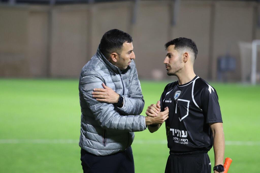 إخاء الناصرة يضرب مكابي كريات آتا بيالك بثلاثية (راديو الناس) إخاء الناصرة يضرب مكابي كريات آتا بيالك بثلاثية