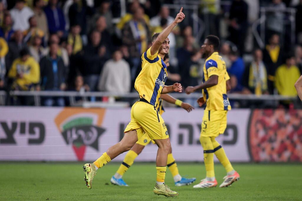 سيد أبو فرخ (الصفحة الرسمية لمكابي تل أبيب) سيد أبو فرخ