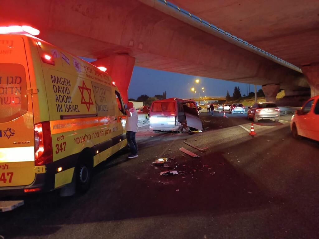 حادث طرق قاتل على شارع 6 (نجمة داوود الحمراء ) حادث طرق قاتل على شارع 6