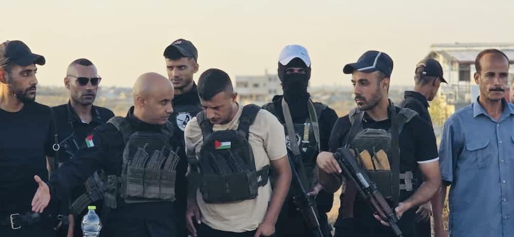 الميليشيا التابعة لأبو شباب في بيان رسميّ: ياسر أبو شباب قُتل بعيار ناريّ أثناء فضّ نزاع عائليّ (وفق البند 27 أ من قانون الحقوق الأدبية (2007)) الميليشيا التابعة لأبو شباب في بيان رسميّ: ياسر أبو شباب قُتل بعيار ناريّ أثناء فضّ نزاع عائليّ