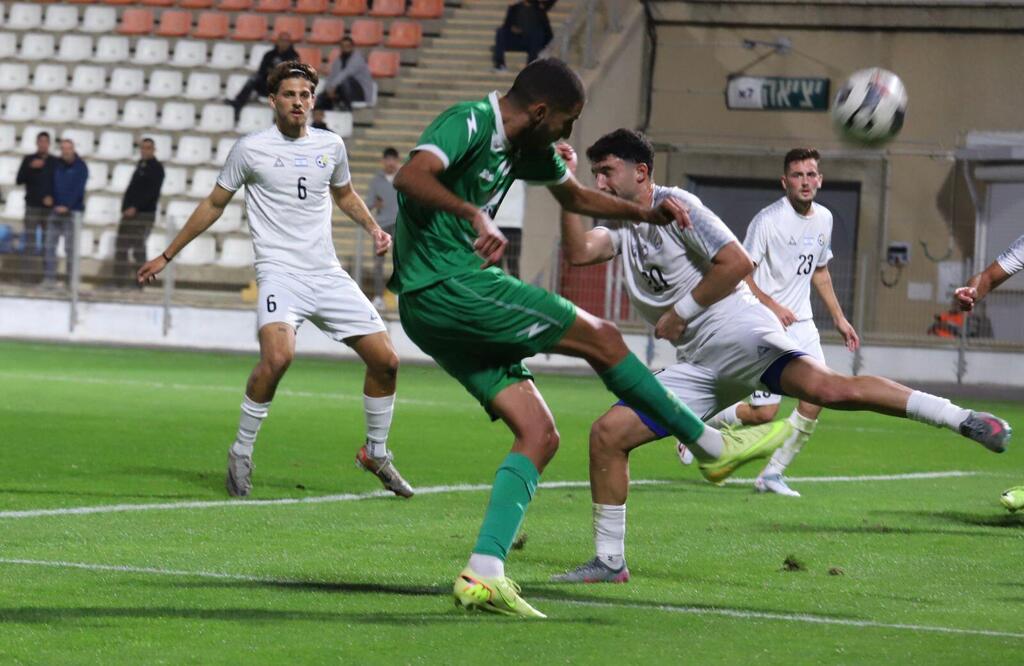 إخاء الناصرة يضرب مكابي كريات آتا بيالك بثلاثية (راديو الناس) إخاء الناصرة يضرب مكابي كريات آتا بيالك بثلاثية