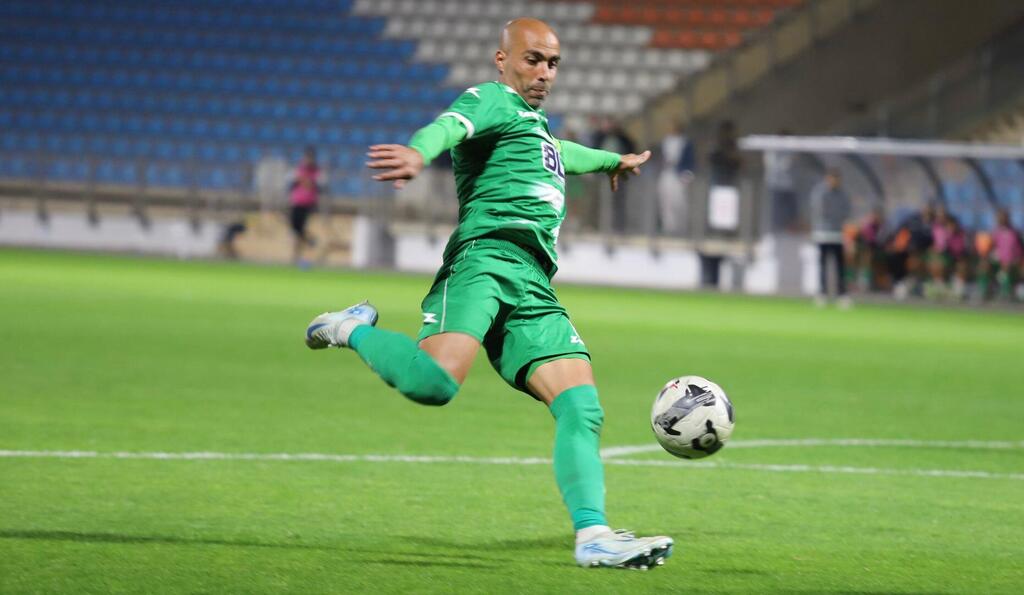 إخاء الناصرة يضرب مكابي كريات آتا بيالك بثلاثية (راديو الناس) إخاء الناصرة يضرب مكابي كريات آتا بيالك بثلاثية