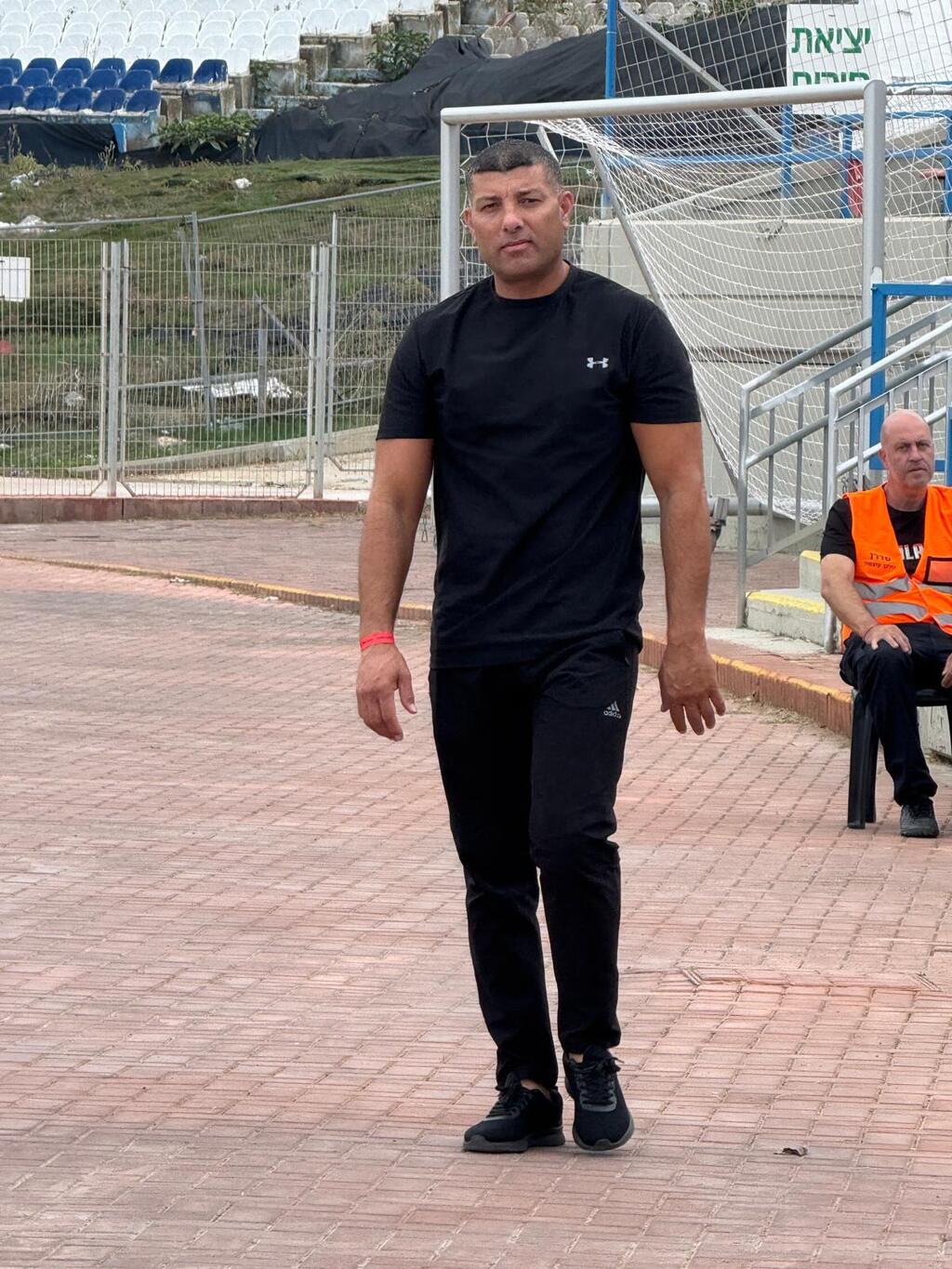 عودة كفرقاسم لمسار الانتصارات (راديو الناس) عودة كفرقاسم لمسار الانتصارات