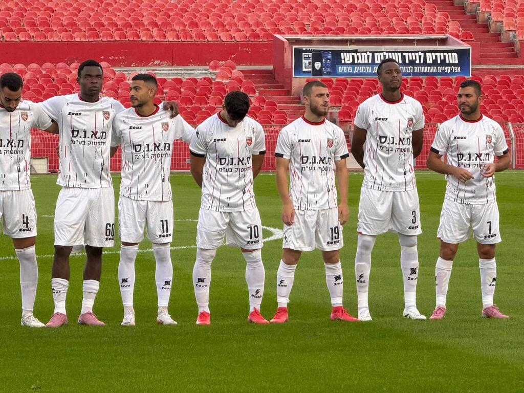 عودة كفرقاسم لمسار الانتصارات (راديو الناس) عودة كفرقاسم لمسار الانتصارات