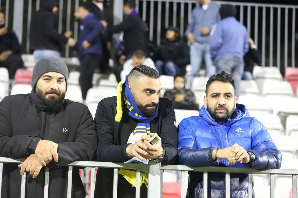 تأجيل مباراة الرينة وسخنين بسبب أحوال الطقس (راديو الناس) تأجيل مباراة الرينة وسخنين بسبب أحوال الطقس