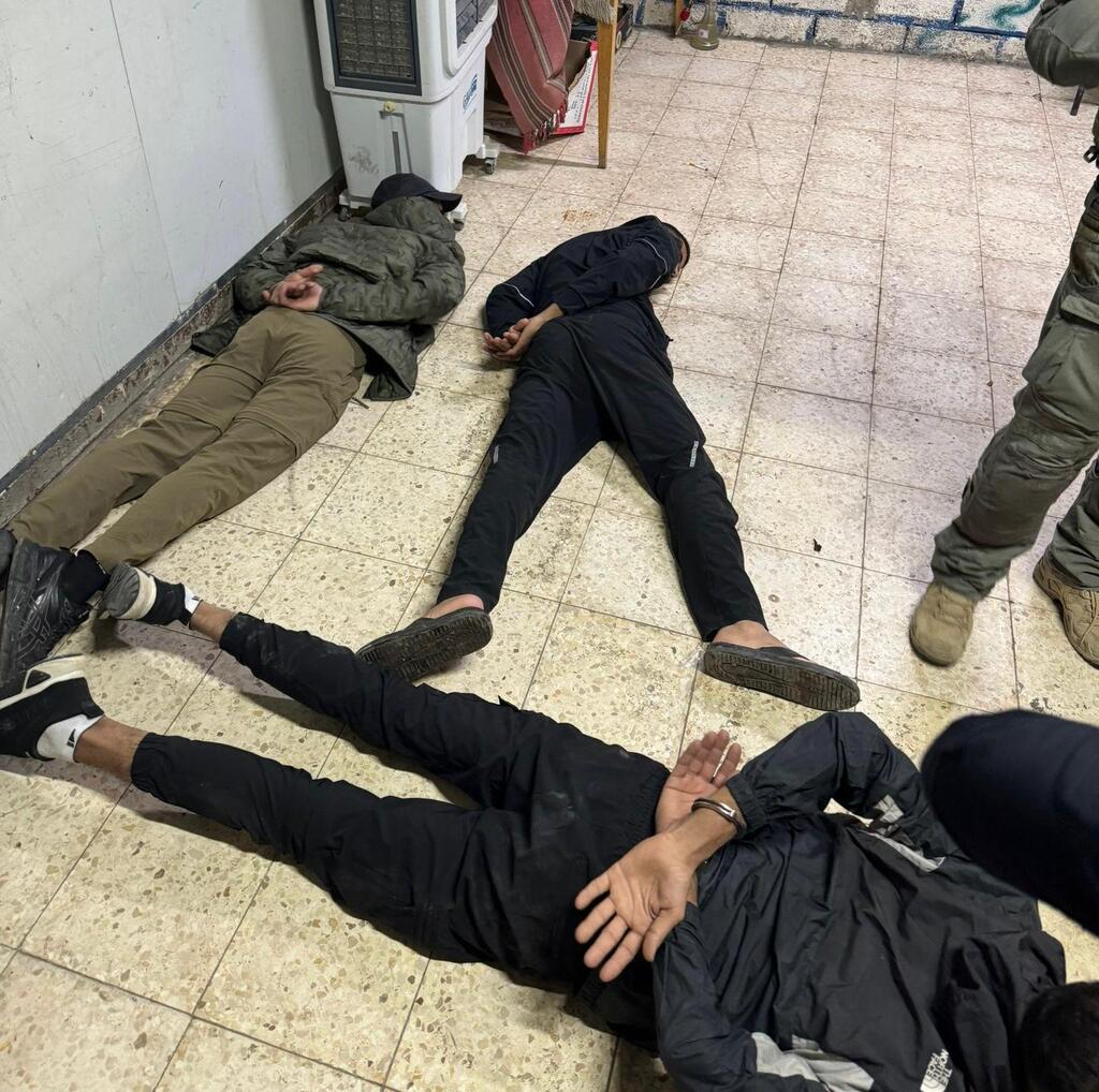 حملة اعتقالات واسعة النطاق في النقب (الشرطة ) حملة اعتقالات واسعة النطاق في النقب