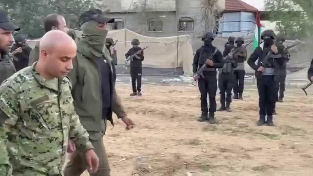 غسان الدهيني: من "جيش الإسلام" إلى واجهة المشروع الإسرائيلي (صورة شاشة) غسان الدهيني: من "جيش الإسلام" إلى واجهة المشروع الإسرائيلي