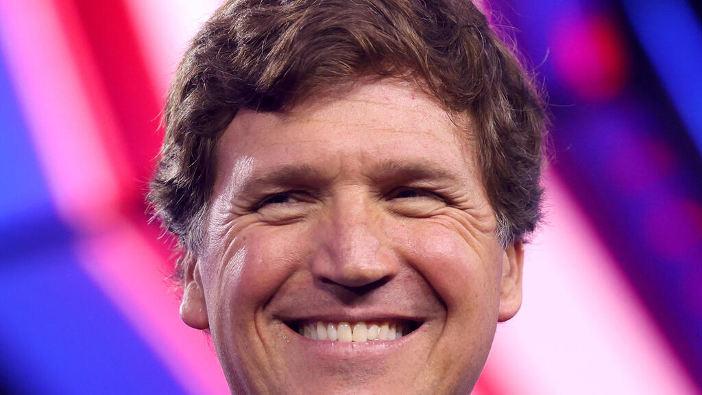 الإعلامي الأميركي تاكر كارلسون