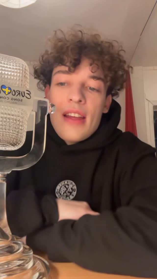 الحائز على يوروفيجن 2024 يعيد الجائزة: "إسرائيل متهمة بارتكاب إبادة جماعية"