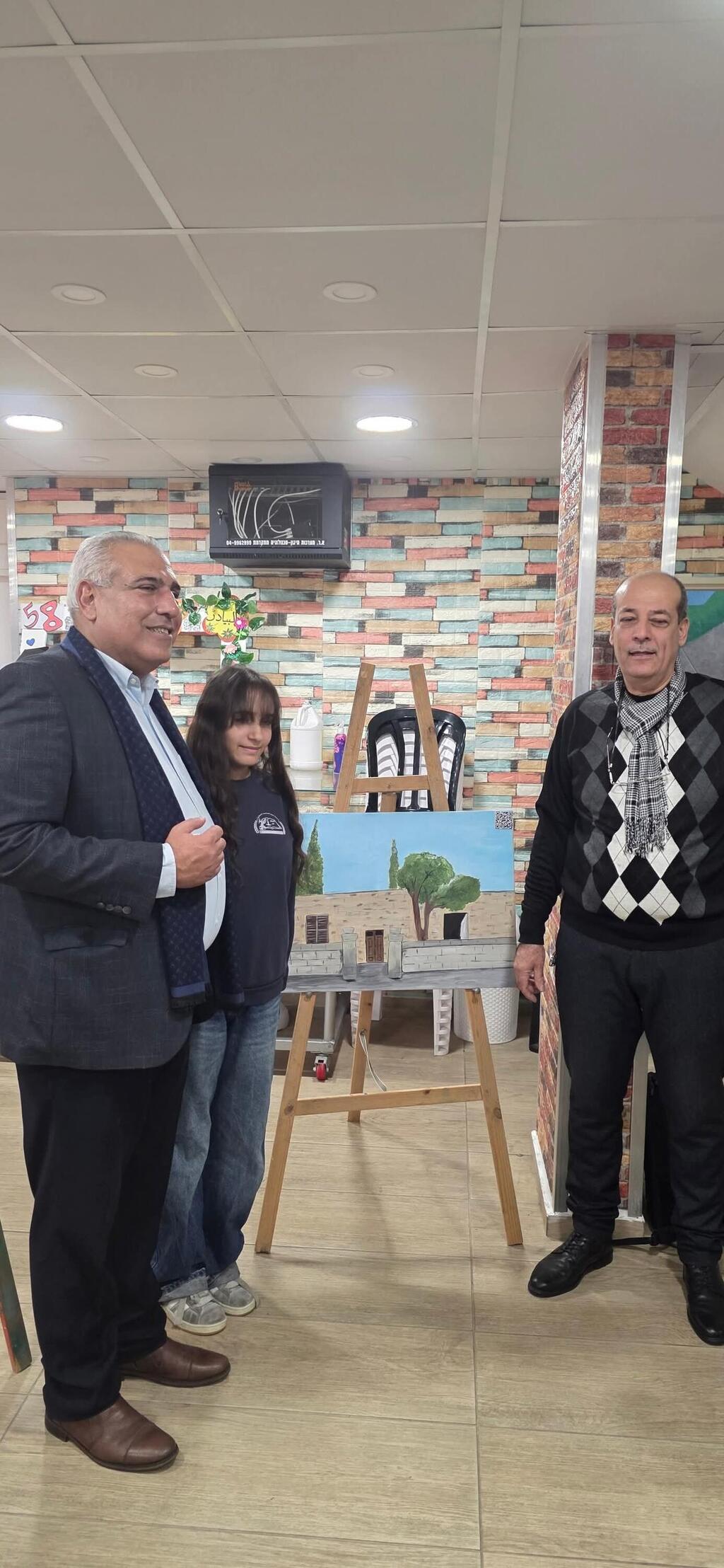 طلاب مدرسة البيادر يحتفلون (البيادر) طلاب مدرسة البيادر يحتفلون